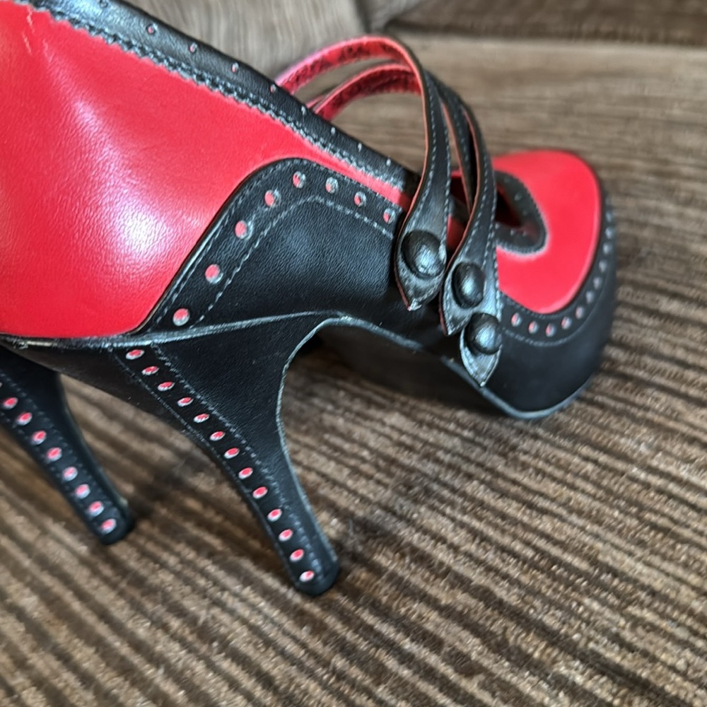 Bordello 3 Strap Platform Heels - Picture 6 of 13